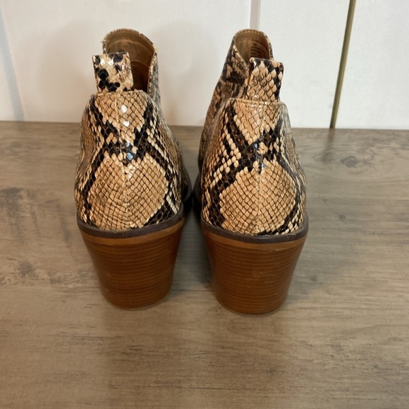 Steve Madden | Women's brown & cream Leather Python Print Ankle Boots - 10 - Picture 6 of 9